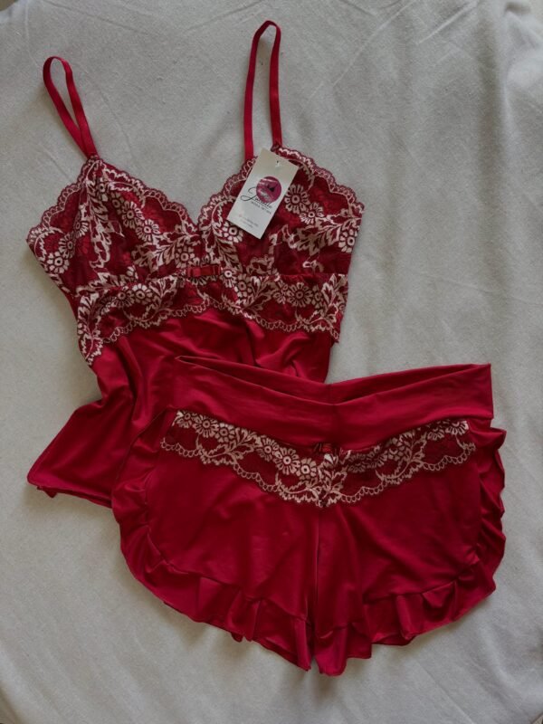 Babydoll Sem Bojo com Renda Floral e Shortinho Babado Jucialle