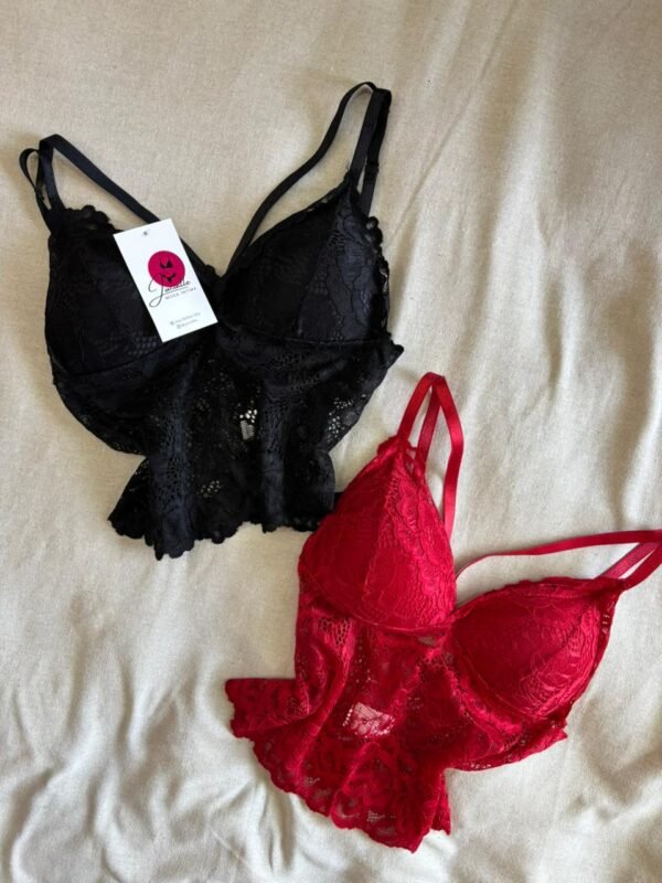 Cropped Renda Com Bojo Vermelho e Preto Jucialle