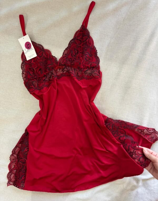 Camisola Sensual com Fendas Laterais e Renda Jucialle - Imagem 5